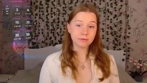 Chloe online show from September 16, 2025, 5:41 am