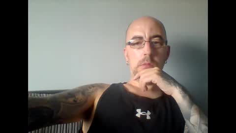 Snapshot of silent_v_81 chatting on September 12, 2025, 3:45 pm Silent V online show from September 12, 2025, 3:45 pm