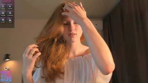 Snapshot of silkencrave chatting on October 15, 2025, 12:16 pm Call me Mia online show from October 15, 2025, 12:16 pm