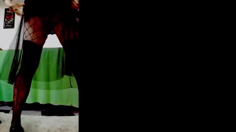 Silky Long Legs online show from November 20, 2025, 10:53 pm