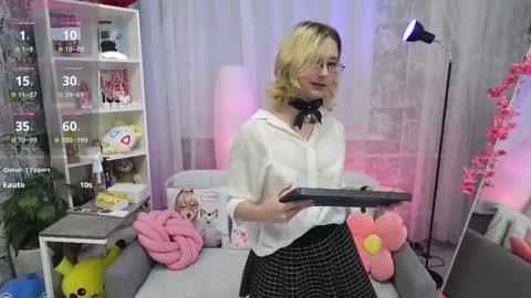 Snapshot of silva__tail chatting on September 11, 2025, 1:11 pm Silva online show from September 11, 2025, 1:11 pm