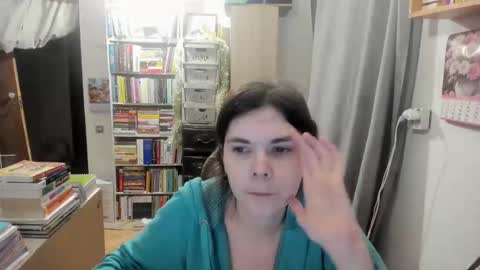 Snapshot of silvercaramel chatting on November 1, 2025, 2:13 am silvercaramel online show from November 1, 2025, 2:13 am