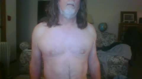 Snapshot of silverfunfox chatting on January 28, 2025, 11:50 pm silverfunfox online show from January 28, 2025, 11:50 pm