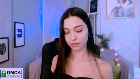 Snapshot of silvia_queen1 chatting on December 22, 2024, 8:47 pm Silvia nude in pvt online show from December 22, 2024, 8:47 pm