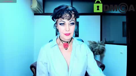 Snapshot of silvia_wallec chatting on February 15, 2025, 12:43 pm Silvia Wallec online show from February 15, 2025, 12:43 pm