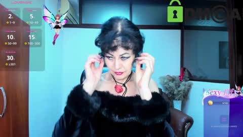 Snapshot of silvia_wallec chatting on March 2, 2025, 6:37 am Silvia Wallec online show from March 2, 2025, 6:37 am