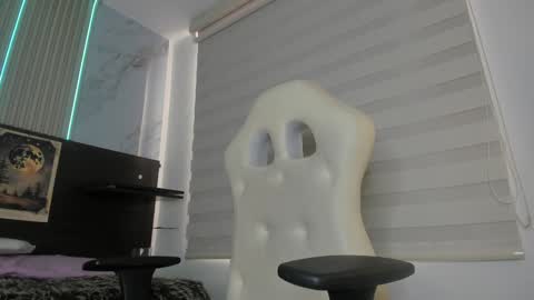 silvia online show from January 25, 2025, 3:30 pm