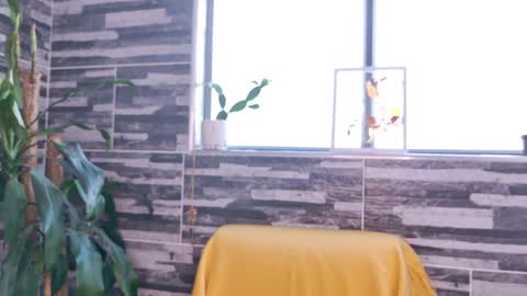 Snapshot of simone_4201 chatting on March 8, 2025, 3:24 pm Sim. online show from March 8, 2025, 3:24 pm