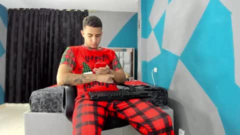 SIMON KELER online show from December 9, 2024, 5:18 am