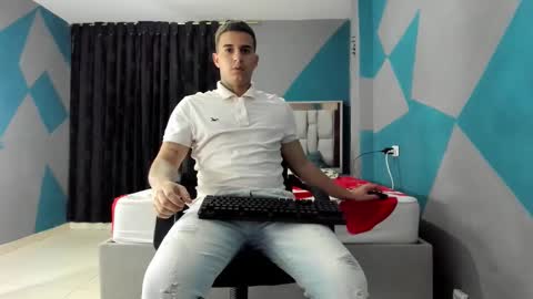 SIMON KELER online show from December 30, 2024, 11:37 am