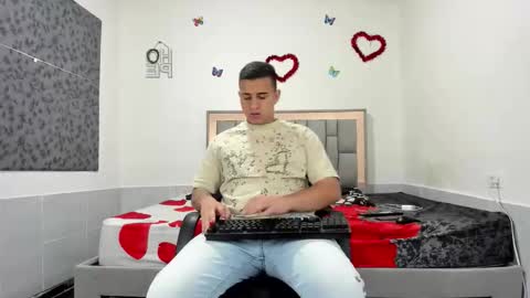 SIMON KELER online show from September 27, 2025, 12:15 am