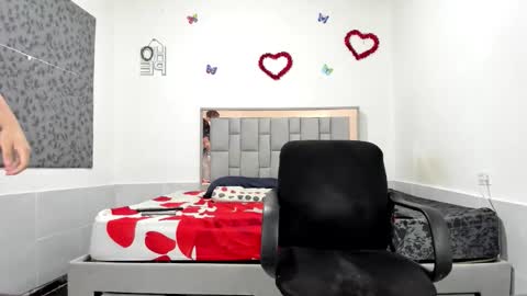 SIMON KELER online show from October 7, 2025, 11:07 am