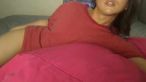 Snapshot of simple887 chatting on December 14, 2024, 11:45 pm simple887 online show from December 14, 2024, 11:45 pm