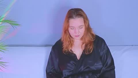 Snapshot of sinful_helena chatting on September 15, 2025, 3:50 am sinful_helena online show from September 15, 2025, 3:50 am