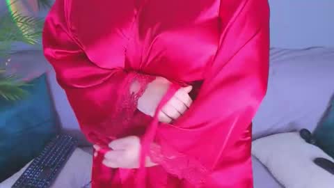 Snapshot of sinful_helena chatting on September 23, 2025, 4:48 am sinful_helena online show from September 23, 2025, 4:48 am