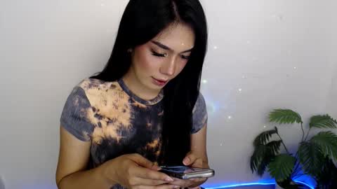 Snapshot of siobe_09 chatting on December 17, 2025, 12:11 pm Siobe Lee online show from December 17, 2025, 12:11 pm