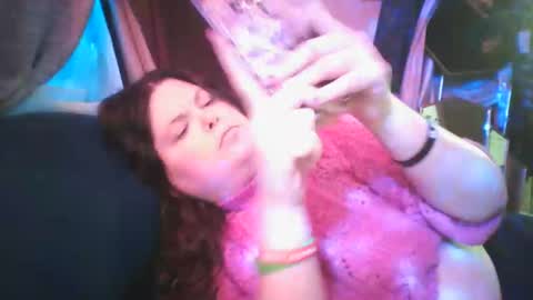 Snapshot of siofra chatting on February 23, 2025, 4:39 am Siofra online show from February 23, 2025, 4:39 am