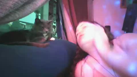 Snapshot of siofra chatting on February 24, 2025, 10:58 pm Siofra online show from February 24, 2025, 10:58 pm