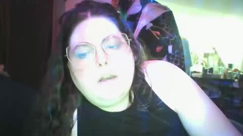 Snapshot of siofra chatting on March 1, 2025, 6:35 am Siofra online show from March 1, 2025, 6:35 am