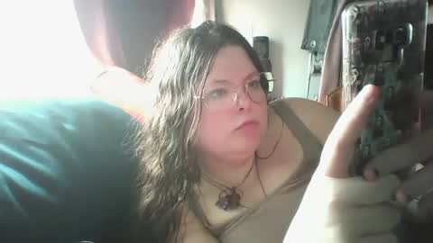 Snapshot of siofra chatting on March 2, 2025, 6:08 pm Siofra online show from March 2, 2025, 6:08 pm