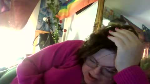 Snapshot of siofra chatting on September 20, 2025, 11:22 am Siofra online show from September 20, 2025, 11:22 am