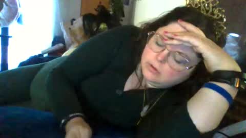 Snapshot of siofra chatting on September 21, 2025, 10:44 pm Siofra online show from September 21, 2025, 10:44 pm