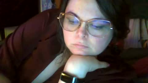 Snapshot of siofra chatting on October 15, 2025, 9:53 am Siofra online show from October 15, 2025, 9:53 am