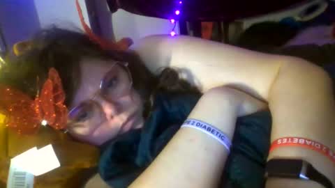 Snapshot of siofra chatting on November 20, 2025, 1:17 am Siofra online show from November 20, 2025, 1:17 am