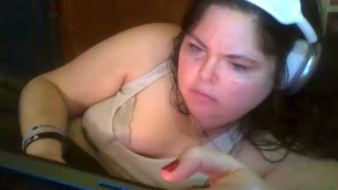 Snapshot of siofra chatting on November 25, 2025, 12:05 pm Siofra online show from November 25, 2025, 12:05 pm