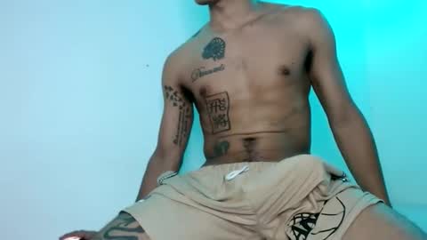 Snapshot of sir_black1 chatting on December 7, 2024, 9:22 pm Sir black online show from December 7, 2024, 9:22 pm