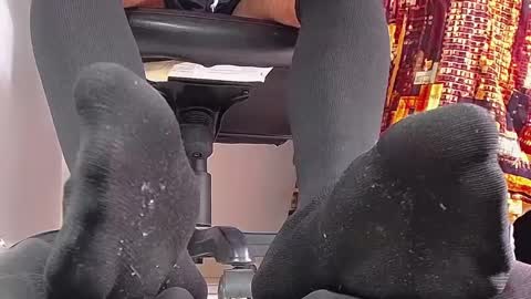 only foot                         worshipers here online show from March 12, 2025, 6:33 pm