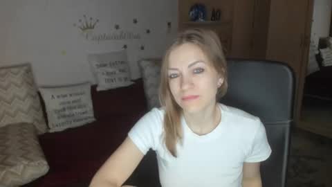 Snapshot of sirenasilk chatting on December 5, 2025, 4:54 am sirenasilk online show from December 5, 2025, 4:54 am