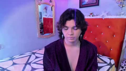 Snapshot of sirius_angels chatting on December 7, 2024, 3:47 am Sirius angels online show from December 7, 2024, 3:47 am