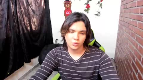 Snapshot of sirius_angels chatting on January 9, 2025, 7:18 pm Sirius angels online show from January 9, 2025, 7:18 pm