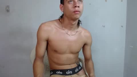 Snapshot of sirryant chatting on October 29, 2025, 8:21 pm SIR RYANT online show from October 29, 2025, 8:21 pm