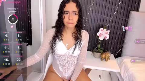 Snapshot of sisi_rosex chatting on March 8, 2025, 12:20 pm Shopia online show from March 8, 2025, 12:20 pm