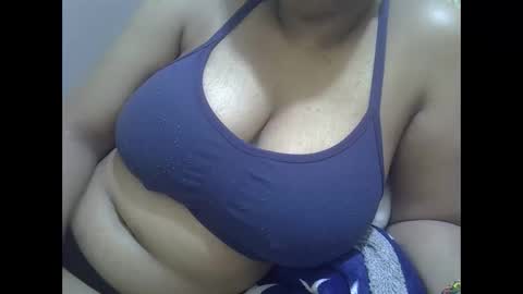 Snapshot of sisibrown97 chatting on October 28, 2025, 9:24 am brown online show from October 28, 2025, 9:24 am