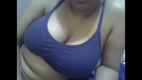 Snapshot of sisibrown97 chatting on October 28, 2025, 10:23 pm brown online show from October 28, 2025, 10:23 pm