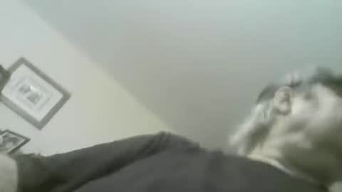 Snapshot of sizemick_u235 chatting on December 21, 2025, 6:59 pm Mickey B online show from December 21, 2025, 6:59 pm