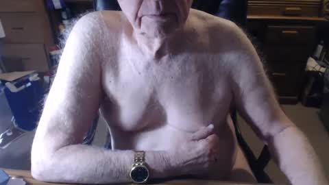 sjbottomboi online show from January 6, 2025, 5:52 am