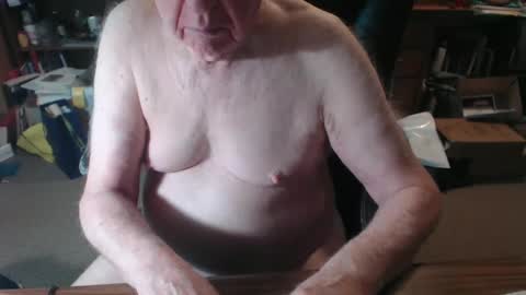 sjbottomboi online show from September 23, 2025, 3:04 pm