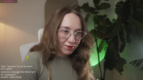 Im Scarlett  ONLINE  5pm-10pm NYC time  online show from January 3, 2025, 2:10 am