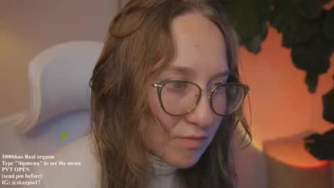 Im Scarlett  ONLINE  5pm-10pm NYC time  online show from November 11, 2025, 1:27 am