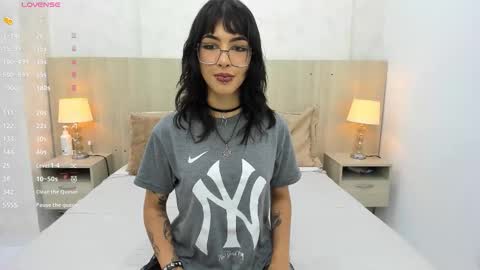 Emily Rojas online show from September 10, 2025, 7:36 pm