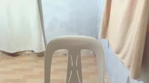 Snapshot of skinny_joy chatting on February 22, 2025, 1:55 am Joy online show from February 22, 2025, 1:55 am