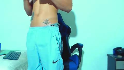 Snapshot of skinny_marked chatting on November 19, 2025, 4:40 pm skinny marked online show from November 19, 2025, 4:40 pm