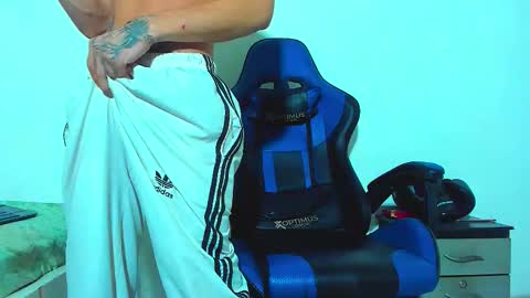 Snapshot of skinny_marked chatting on December 1, 2025, 6:13 pm skinny marked online show from December 1, 2025, 6:13 pm