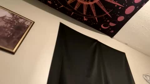 Snapshot of skinnyangel21 chatting on December 3, 2025, 4:42 am skinnyangel21 online show from December 3, 2025, 4:42 am