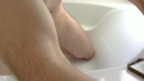 Skintrovert online show from November 11, 2025, 8:42 pm