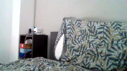 Snapshot of skippyhihi chatting on October 1, 2025, 7:47 am skippyhihi online show from October 1, 2025, 7:47 am